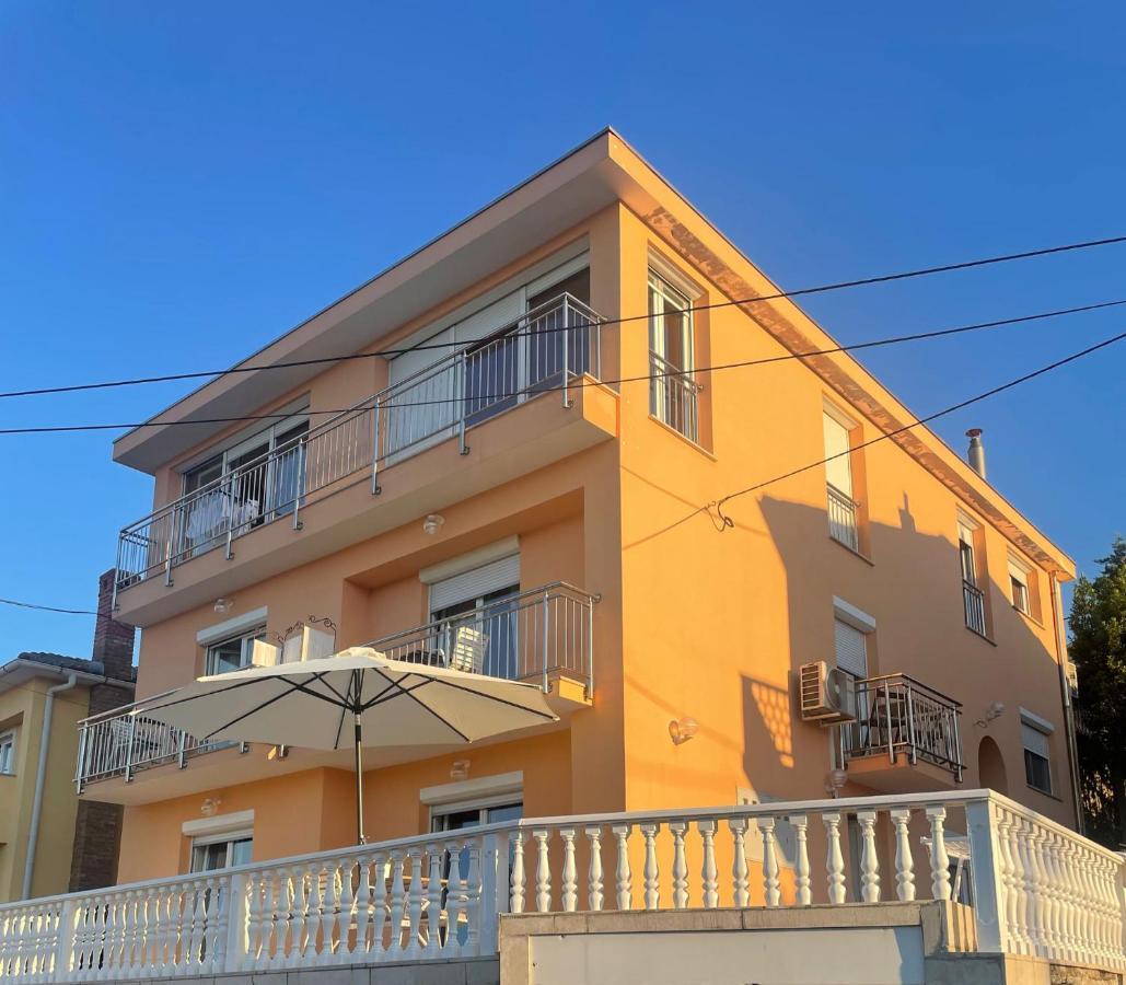 Moro Vrbnik Apartment Екстериор снимка
