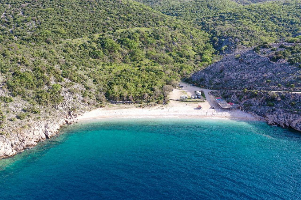 Moro Vrbnik Apartment Екстериор снимка