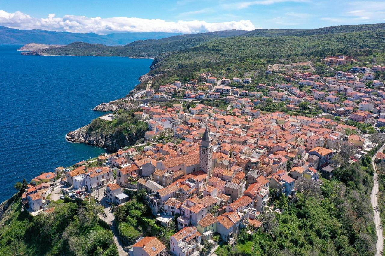 Moro Vrbnik Apartment Екстериор снимка