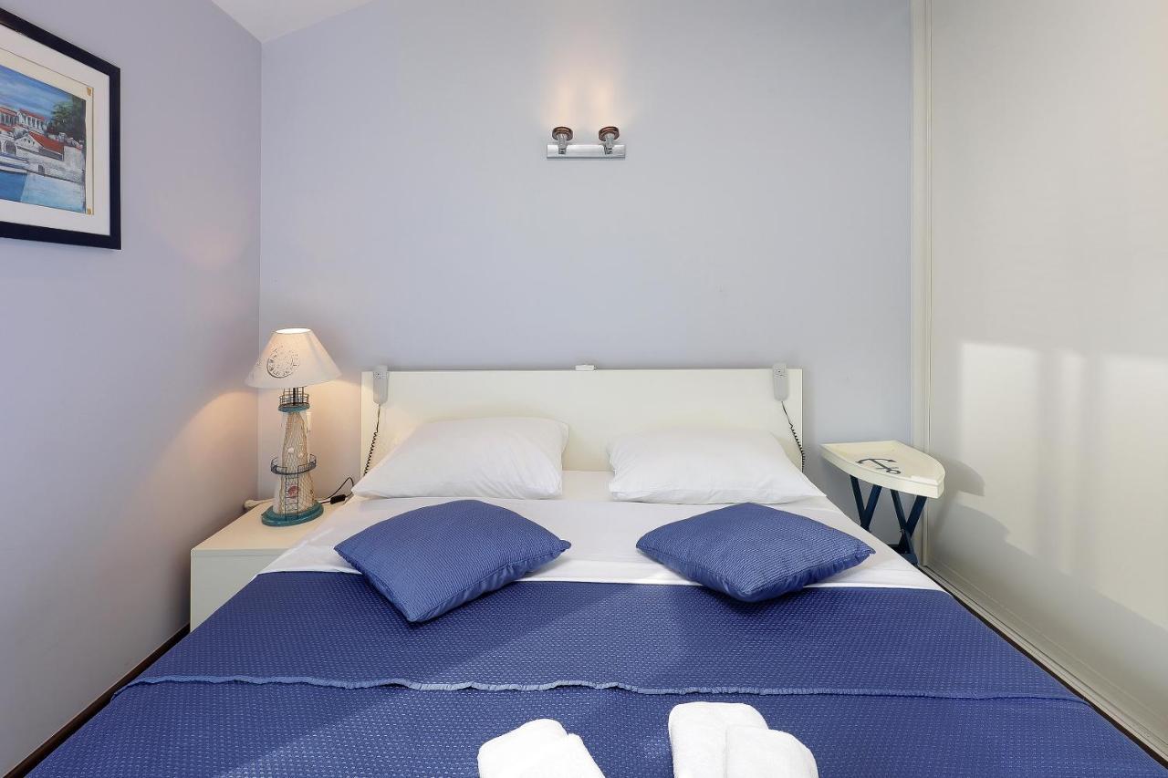 Moro Vrbnik Apartment Екстериор снимка