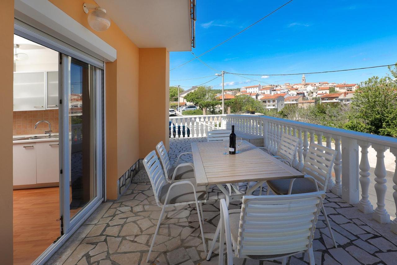 Moro Vrbnik Apartment Екстериор снимка