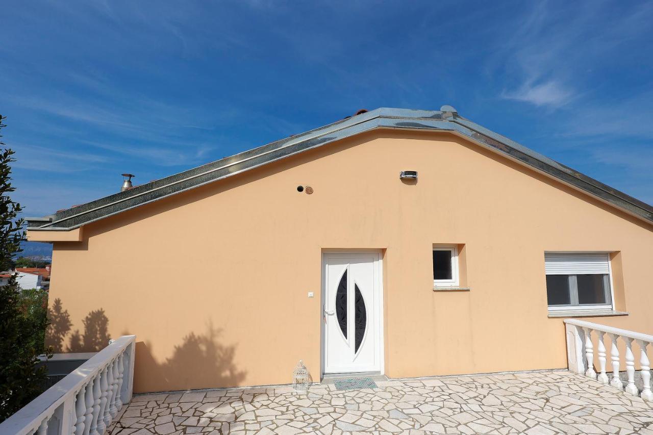 Moro Vrbnik Apartment Екстериор снимка