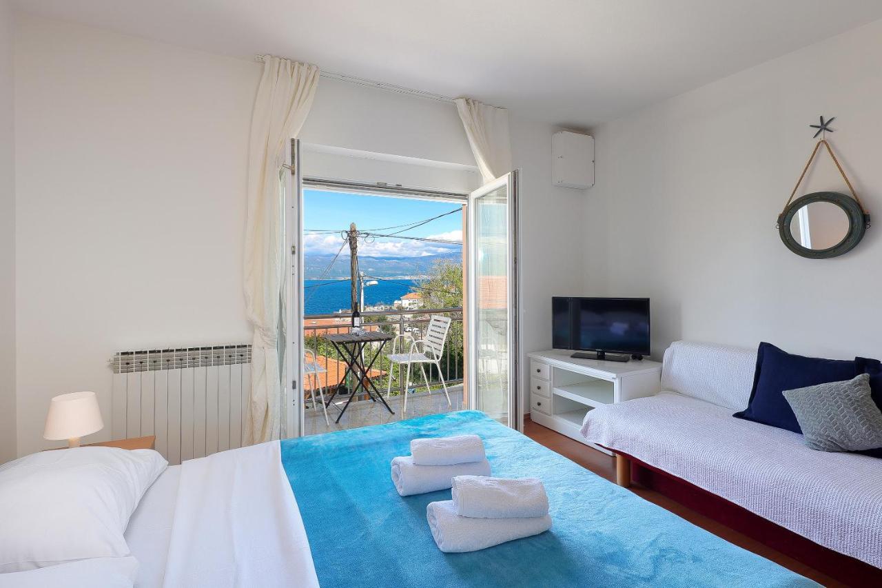 Moro Vrbnik Apartment Екстериор снимка