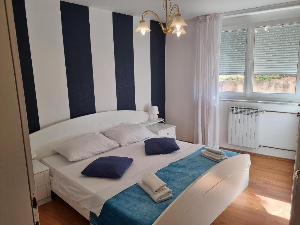 Moro Vrbnik Apartment Екстериор снимка